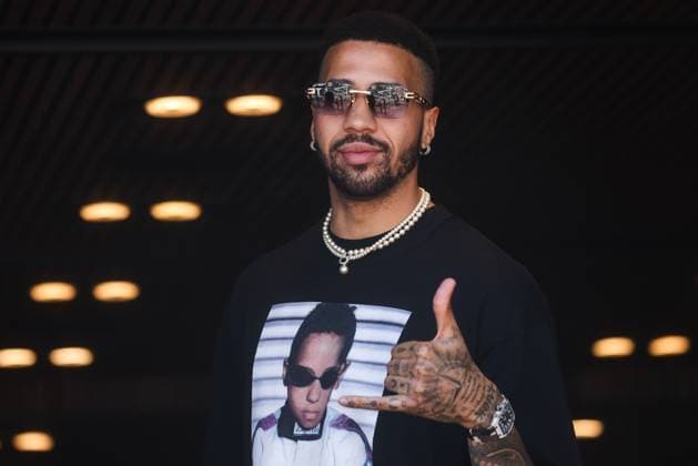 F1 Monaco Grand Prix Miles Chamley-Watson, a foil fencer, is seen in the paddock ahead of the F1 Grand Prix of Monaco at Circuit de Monaco on May 26, 2023 in Monte-Carlo, Monaco. Monte Carlo Monaco  Copyright: xBeataxZawrzelx originalFilename:zawrzel-f1monaco230526_npFVx.jpg