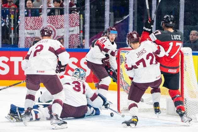RIGA, LATVIA - MAY 27: Milan Lucic of Canada (R) close to score the 1-1 during the 2023 IIHF Ice hockey, Eishockey World Championship, WM, Weltmeisterschaft Finland - Latvia game between Canada and Latvia at Nokia Arena on May 27, 2023 in Tampere, Finland. Tampere Finland Copyright: xJustPictures.ch JarixPestelaccix
