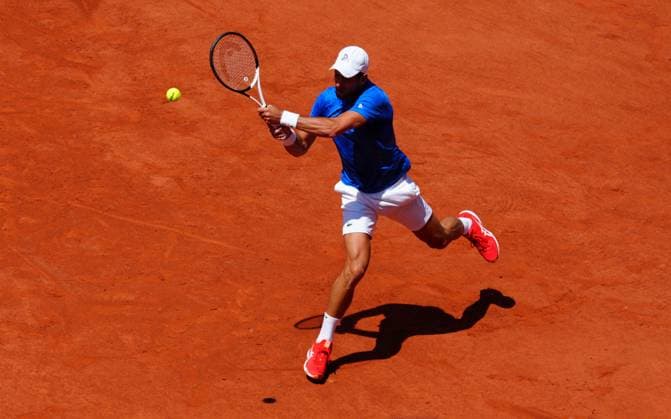 Mandatory Credit: Photo by Javier Garcia Shutterstock (13925673ad) Novak Djokovic practices French Open Tennis, Saturday Qualifying and Previews, Roland Garros, Paris, France - 27 May 2023 French Open Tennis, Saturday Qualifying and Previews, Roland Garros, Paris, France - 27 May 2023  Copyright: xJavierxGarcia Shutterstockx 13925673ad