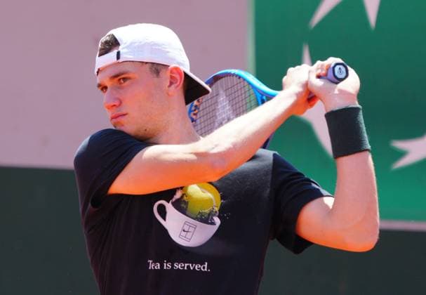Mandatory Credit: Photo by Javier Garcia Shutterstock (13925673bd) Jack Draper practices French Open Tennis, Saturday Qualifying and Previews, Roland Garros, Paris, France - 27 May 2023 French Open Tennis, Saturday Qualifying and Previews, Roland Garros, Paris, France - 27 May 2023  Copyright: xJavierxGarcia Shutterstockx 13925673bd