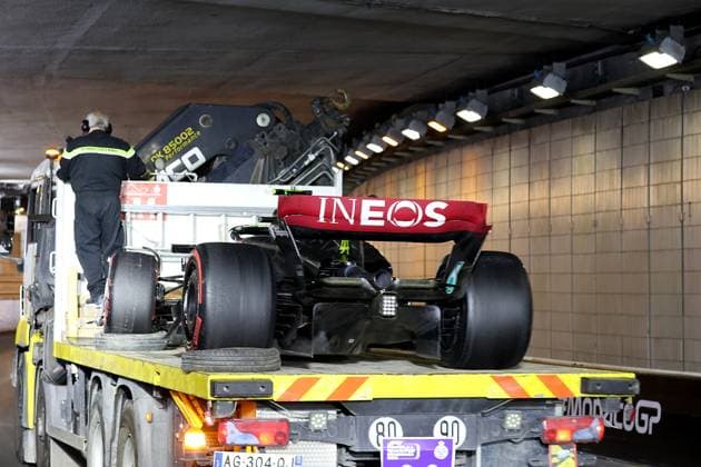 Formel 1 Grand Prix Monaco 2023 27.05.2023, Circuit de Monaco, Monte Carlo, Formel 1 Grand Prix Monaco 2023 ,im Bild Unfall Ausfall von Lewis Hamilton (GBR), Mercedes-AMG Petronas Formula One Team