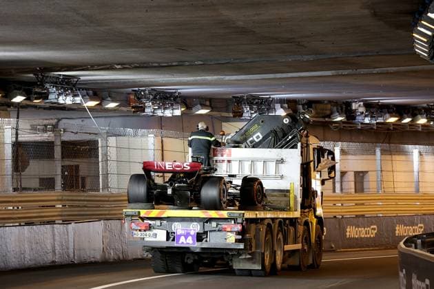Formel 1 Grand Prix Monaco 2023 27.05.2023, Circuit de Monaco, Monte Carlo, Formel 1 Grand Prix Monaco 2023 ,im Bild Unfall Ausfall von Lewis Hamilton (GBR), Mercedes-AMG Petronas Formula One Team