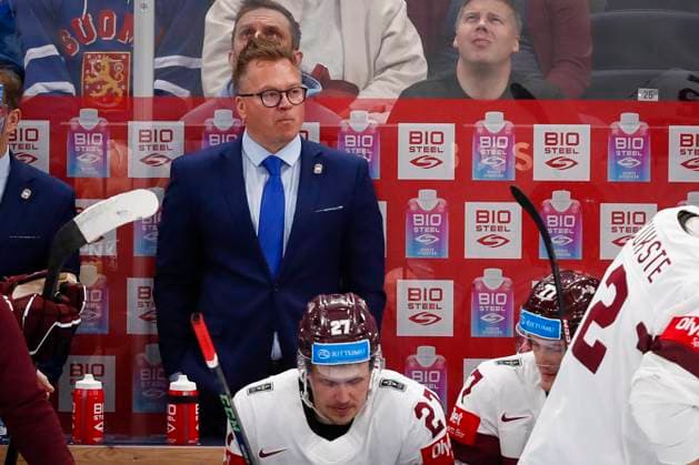 Latvian coach Petteri Nummelin during the 2023 IIHF Ice hockey, Eishockey World Championship, WM, Weltmeisterschaft Semifinal match between Canada - Latvia at the Nokia Arena on 27. May 2023 in Tampere, Finland. (KALLE PARKKINEN Newspix24)  Copyright: xKallexParkkinenx np24271558289