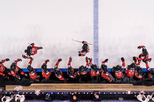 230527 Samuel Blais, Peyton Krebs and Jacob Middleton of Canada celebrate the 1-1 goal with teammates during the 2023 IIHF Ice hockey, Eishockey World Championship, WM, Weltmeisterschaft semifinal game between Canada and Latvia on May 27, 2023 in Tampere. Photo: Joel Marklund BILDBYRAN kod JM JM0485 bbeng ishockey ice hockey ishockey-vm 2023 ishockey-vm vm 2023 iihf ice hockey world championship semifinal semi-final kanada canada latvia lettland jubel Copyright: JOELxMARKLUND BB230527JM061
