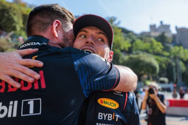 Max Verstappen (Red Bull Racing) bejubelt die Pole Position, Grosser Preis von Monaco, Motorsport, Formel 1, Saison 2023, 27.05.2023 Grosser Preis von Monaco, Motorsport, Formel 1, Saison 2023, 27.05.2023 Copyright: xEibner-Pressefoto AlexanderxNeisx EP_ANS