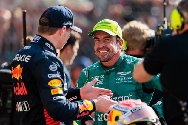 Fernando Alonso (Aston Martin) mit Max Verstappen (Red Bull Racing), Grosser Preis von Monaco, Motorsport, Formel 1, Saison 2023, 27.05.2023 Grosser Preis von Monaco, Motorsport, Formel 1, Saison 2023, 27.05.2023 Copyright: xEibner-Pressefoto AlexanderxNeisx EP_ANS