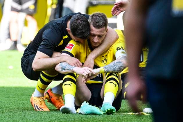 Sport Themen der Woche KW21 Sport Bilder des Tages Marco Reus 11 (Borussia Dortmund) enttaeuscht, Borussia Dortmund vs. 1. FSV Mainz 05, Fussball, 1. Bundesliga, 34. Spieltag, 27.05.2023 DFB regulations prohibit any use of photographs as image sequences and or quasi-video Dortmund Nordrhein-Westfalen Deutschland *** Marco Reus 11 Borussia Dortmund enttaeuscht, Borussia Dortmund vs 1 FSV Mainz 05, Football, 1 Bundesliga, 34 Spieltag, 27 05 2023 DFB regulations prohibit any use of photographs as image sequences and or quasi video Dortmund Nordrhein Westfalen Germany Copyright: xkolbert-press MarcxNiemeyerx