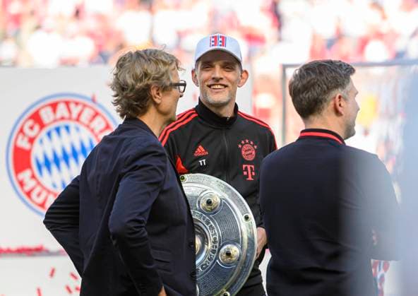 Sport Themen der Woche KW21 Trainer Thomas TUCHEL (M) mit der Meisterschale, Schale, Fussball 1. Bundesliga, 34.Spieltag, 1. FC Koeln (K) - FC Bayern Muenchen (M) 1:2, am 27.05.2023 in Koeln Deutschland. DFL regulations prohibit any use of photographs as image sequences and or quasi-video Â *** Coach Thomas TUCHEL M with the championship cup, cup, football 1 Bundesliga, 34 matchday, 1 FC Koeln K FC Bayern Muenchen M 1 2, on 27 05 2023 in Koeln Germany DFL regulations prohibit any use of photographs as image sequences and or quasi video Â