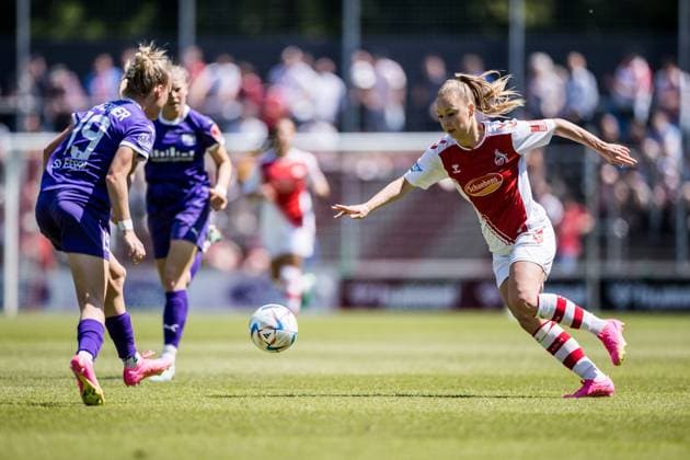 FLYERALARM. Frauen Fussball Bundesliga, 1. FC Koeln - SGS Essen; 28.05.2023 Beke Sterner (SGS Essen, 19), Weronika Zaistowska (1. FC Koeln, 24) FLYERALARM Frauen Fussball Bundesliga, 1. FC Koeln - SGS Essen, Koeln, Geissbockheim DFB REGULATIONS PROHIBIT ANY USE OF PHOTOGRAPHS AS IMAGE SEQUENCES AND OR QUASI-VIDEO. Copyright: xBEAUTIFULxSPORTS Wunderlx