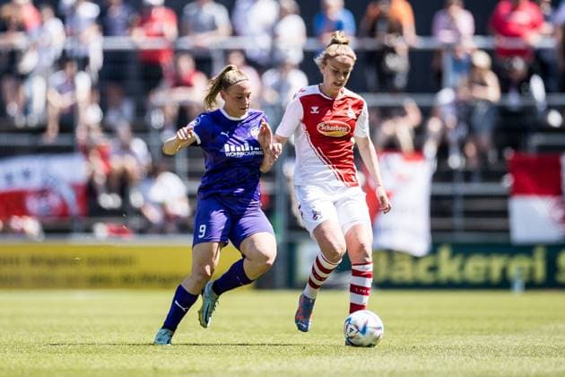 FLYERALARM. Frauen Fussball Bundesliga, 1. FC Koeln - SGS Essen; 28.05.2023 Ramona Maier (SGS Essen, 9), Myrthe Moorrees (1. FC Koeln, 6) FLYERALARM Frauen Fussball Bundesliga, 1. FC Koeln - SGS Essen, Koeln, Geissbockheim DFB REGULATIONS PROHIBIT ANY USE OF PHOTOGRAPHS AS IMAGE SEQUENCES AND OR QUASI-VIDEO. Copyright: xBEAUTIFULxSPORTS Wunderlx