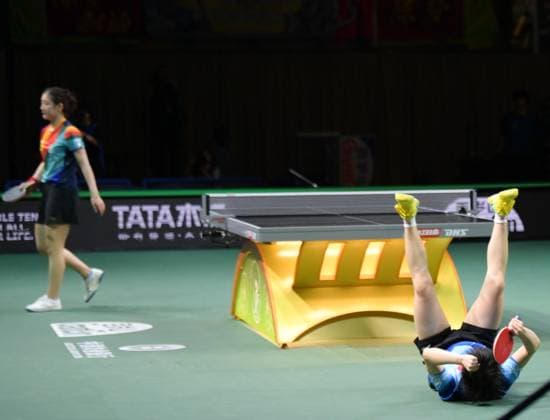 Sport Themen der Woche KW21 Sport Bilder des Tages Tischtennis, WM in Durban (230528) -- DURBAN, May 28, 2023 -- Sun Yingsha (R) of China celebrates after winning the women s singles final match between Sun Yingsha of China and her compatriot Chen Meng at 2023 ITTF Table tennis, Tischtennis World Championships Finals in Durban, South Africa, May 28, 2023. ) (SP)SOUTH AFRICA-DURBAN-ITTF-TABLE TENNIS-WORLD CHAMPIONSHIPS FINALS-WOMEN S SINGLES-FINAL HanxXu 