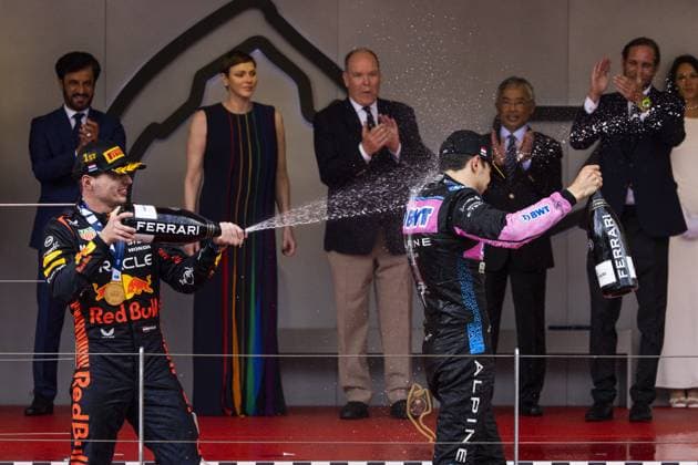VERSTAPPEN Max (ned), Red Bull Racing RB19, OCON Esteban (fra), Alpine F1 Team A523, portrait on the podium during the Formula 1 Grand Prix de Monaco 2023, 6th round of the 2023 Formula One World Championship, WM, Weltmeisterschaft from May 26 to 28, 2023 on the Circuit de Monaco, in Monaco - F1 - MONACO GRAND PRIX 2023 - RACE DPPI Panoramic  00123013__DE_7038