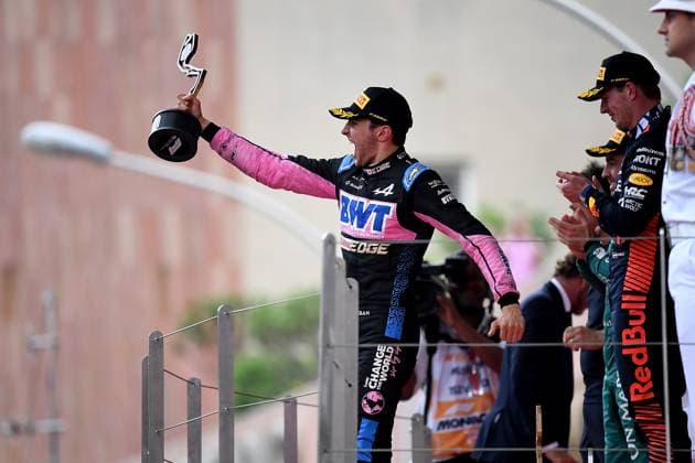 Formel 1 Grand Prix Monaco 2023 28.05.2023, Circuit de Monaco, Monte Carlo, Formel 1 Grand Prix Monaco 2023 ,im Bild Esteban Ocon (FRA), BWT Alpine F1 Team freut sich über seinen dritten Platz.