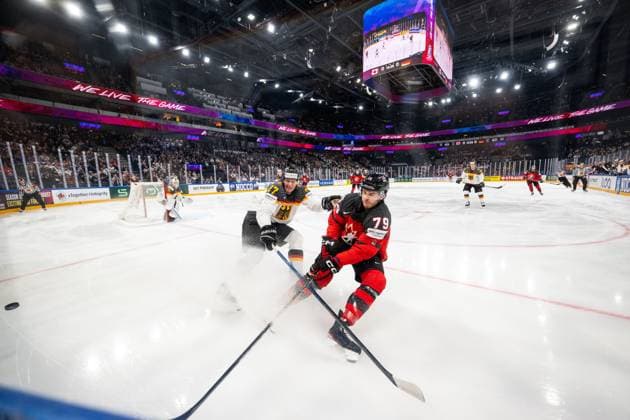 Eishockey, WM, Finale, Kanada - Deutschland 230528 Maksymilian Szuber of Germany and Samuel Blais of Canada during the 2023 IIHF Ice hockey, Eishockey World Championship, WM, Weltmeisterschaft final game between Canada and Germany on May 28, 2023 in Tampere. Photo: Joel Marklund BILDBYRAN kod JM JM0489 bbeng ishockey ice hockey ishockey-vm 2023 ishockey-vm vm 2023 iihf ice hockey world championship final kanada canada germany tyskland Copyright: JOELxMARKLUND BB230528JM098
