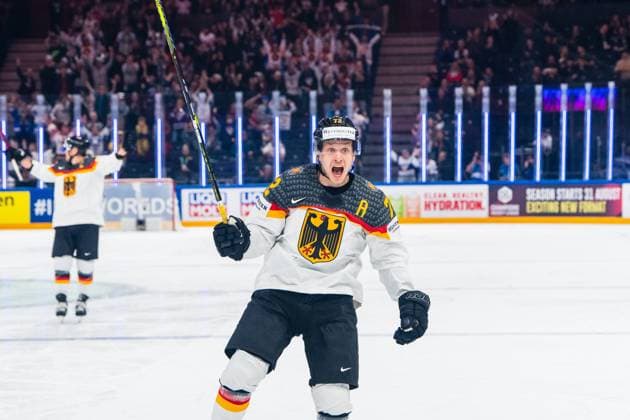 Eishockey, WM, Finale, Kanada - Deutschland TAMPERE, FINLAND - MAY 28: Dominik Kahun of Germany celebrates the 1-0 of John Peterka of Germany (not pictured) during the 2023 IIHF Ice hockey, Eishockey World Championship, WM, Weltmeisterschaft Finland - Latvia game between Canada and Germany at Nokia Arena on May 28, 2023 in Tampere, Finland. Tampere Nokia Arena Finland Copyright: xJustPictures.ch JarixPestelaccix