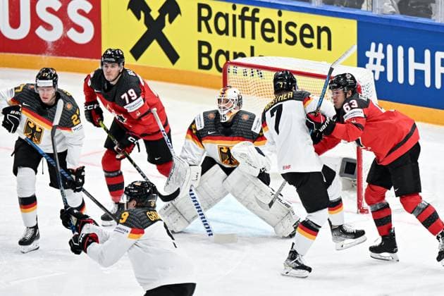 Eishockey, WM, Finale, Kanada - Deutschland Leon Gawanke (9, Deutscher Eishockey-Bund, Deutschland Germany, Team Germany ) Maksymilian Szuber (27, Deutscher Eishockey-Bund, Deutschland Germany, Team Germany ) Sammy Blais (79, Kanada, Canada, Team Canada ) Mathias Niederberger (35, Deutscher Eishockey-Bund, Deutschland Germany, Team Germany ) Maximilian Kastner (7, Deutscher Eishockey-Bund, Deutschland Germany, Team Germany ) Jake Neighbours (63, Kanada, Canada, Team Canada ), Kanada vs. Deutschland, Eishockey, Eishockey WM , Finale, 28.05.2023, Kanada vs. Deutschland, Eishockey, Eishockey WM , Finale, 28.05.2023 Tampere Copyright: xEibner-Pressefotox xBirgitxHaefnerx EP_BHF