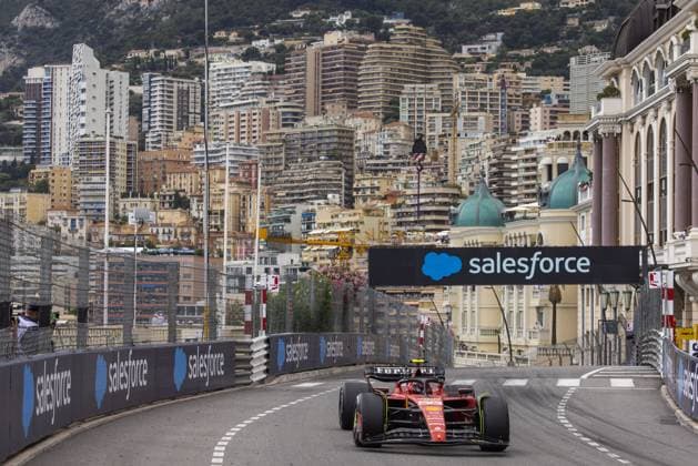55 SAINZ Carlos (spa), Scuderia Ferrari SF-23, action during the Formula 1 Grand Prix de Monaco 2023, 6th round of the 2023 Formula One World Championship, WM, Weltmeisterschaft from May 26 to 28, 2023 on the Circuit de Monaco, in Monaco - F1 - MONACO GRAND PRIX 2023 - RACE DPPI Panoramic  00123013__DE_2418
