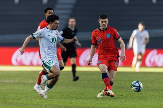 Fußball, U20 WM, Irak - England FIFA U20 WORLD CUP Iraque x Inglaterra LA PLATA, BA - 28.05.2023: FIFA U20 WORLD CUP IRAQUE X INGLATERRA - La Plata, Argentina. 28 May 2023. Ronnie EDWARDS of England U20 during the FIFA U-20 World Cup group game between Iraq and England at La Plata Stadium. (Photo: Sporteo Fotoarena) x2380285x  Sporteo
