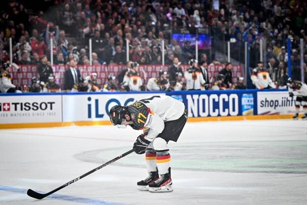Eishockey, WM, Finale, Kanada - Deutschland Daniel Fischbuch (77, Deutscher Eishockey-Bund, Deutschland Germany, Team Germany ) traurig enttaeuscht, Kanada vs. Deutschland, Eishockey, Eishockey WM , Finale, 28.05.2023, Kanada vs. Deutschland, Eishockey, Eishockey WM , Finale, 28.05.2023 Tampere Copyright: xEibner-Pressefotox xBirgitxHaefnerx EP_BHF