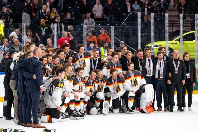 230528 Players of Germany after the 2023 IIHF Ice hockey, Eishockey World Championship, WM, Weltmeisterschaft final game between Canada and Germany on May 28, 2023 in Tampere. Photo: Joel Marklund BILDBYRAN kod JM JM0489 bbeng ishockey ice hockey ishockey-vm 2023 ishockey-vm vm 2023 iihf ice hockey world championship final kanada canada germany tyskland Copyright: JOELxMARKLUND BB230528JM160