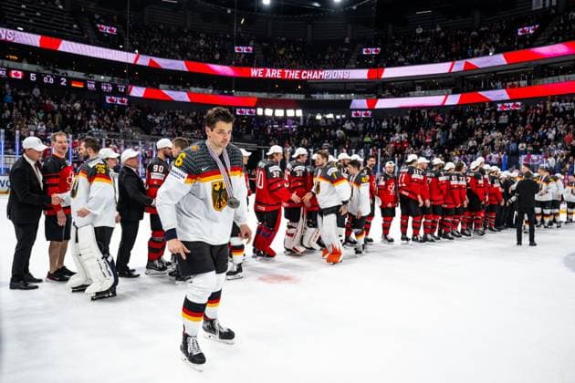 230528 Kai Wissmann of Germany looks dejected after the 2023 IIHF Ice hockey, Eishockey World Championship, WM, Weltmeisterschaft final game between Canada and Germany on May 28, 2023 in Tampere. Photo: Joel Marklund BILDBYRAN kod JM JM0489 bbeng ishockey ice hockey ishockey-vm 2023 ishockey-vm vm 2023 iihf ice hockey world championship final kanada canada germany tyskland depp Copyright: JOELxMARKLUND BB230528JM163