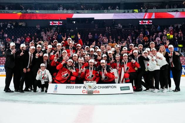 TAMPERE, FINLAND - MAY 28: Canada is word champion 2023. Canada squad with trophy during the 2023 IIHF Ice hockey, Eishockey World Championship, WM, Weltmeisterschaft Finland - Latvia game between Canada and Germany at Nokia Arena on May 28, 2023 in Tampere, Finland. Tampere Nokia Arena Finland Copyright: xJustPictures.ch JarixPestelaccix