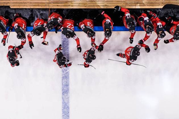 230528 Cody Glass, Adam Fantilli, Peyton Krebs and Lawson Crouse of Canada celebrate the 2-2 goal with teammates during the 2023 IIHF Ice hockey, Eishockey World Championship, WM, Weltmeisterschaft final game between Canada and Germany on May 28, 2023 in Tampere. Photo: Joel Marklund BILDBYRAN kod JM JM0489 bbeng ishockey ice hockey ishockey-vm 2023 ishockey-vm vm 2023 iihf ice hockey world championship final kanada canada germany tyskland jubel Copyright: JOELxMARKLUND BB230528JM171