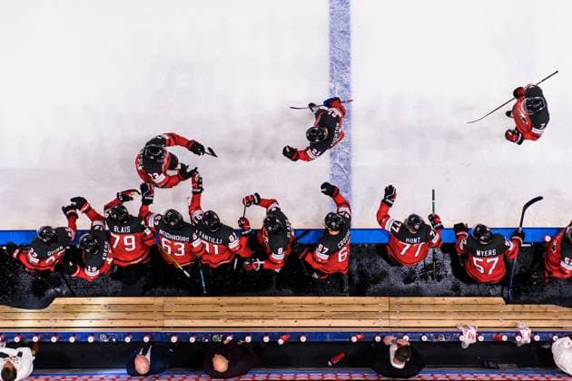 230528 Tyler Toffoli of Canada celebrates scoring the 4-2 goal with teammates during the 2023 IIHF Ice hockey, Eishockey World Championship, WM, Weltmeisterschaft final game between Canada and Germany on May 28, 2023 in Tampere. Photo: Joel Marklund BILDBYRAN kod JM JM0489 bbeng ishockey ice hockey ishockey-vm 2023 ishockey-vm vm 2023 iihf ice hockey world championship final kanada canada germany tyskland jubel Copyright: JOELxMARKLUND BB230528JM172