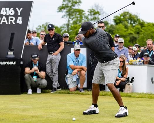 May 28, 2023, Potomac Falls, Virginia, USA: HAROLD VARNER III tees off on the first hole to begin the final round at Trump National Golf Club. Potomac Falls USA - ZUMAb237 20230528_znp_b237_023 Copyright: xRobertxBlakleyx