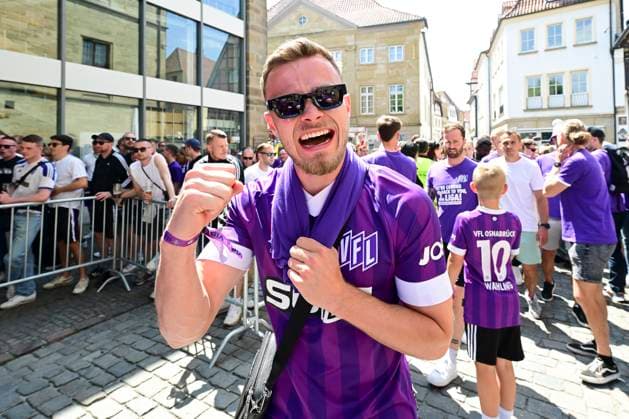 Henry Rorig 16 (Osnabrueck)Aufstiegsfeier VfL Osnabrueck, Fussball, 3. Liga, 28.05.2023 Osnabrueck Niedersachsen Deutschland