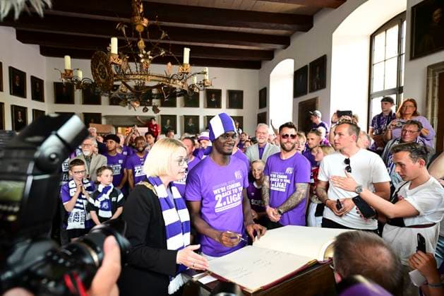 Eintragung ins goldene Buch der Stadt, Aufstiegsfeier VfL Osnabrueck, Fussball, 3. Liga, 28.05.2023 Osnabrueck Niedersachsen Deutschland