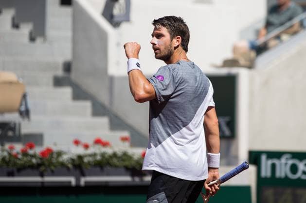 TENNIS - ATP, Tennis Herren French Open 2023 PARIS,FRANCE,29.MAY.23 - TENNIS - ATP World Tour, French Open, Roland Garros, Grand Slam. Image shows the rejoicing of Cameron Norrie (GBR).  GEPAxpictures xFrancoisxAsal