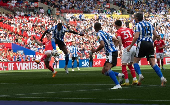 Dominic Iorfa of Sheffield Wednesday has a shot on goal during the Sky Bet League 1 play off final match between Barnsley and Sheffield Wednesday at Wembley Stadium, London, England on 28 May 2023. Copyright: xAlanxStanfordx PMI-5573-0079
