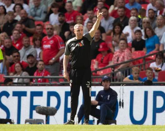 Barnsley v Sheffield Wednesday Sky Bet League 1 Barnsley Head Coach Michael Duff commands his team during the Sky Bet League 1 Play Off Final between Barnsley and Sheffield Wednesday at Wembley Stadium, London Content Not Available For UK Newspapers Copyright: xBenxPetersx FIL-18555-0059 UK Newspapers OUT