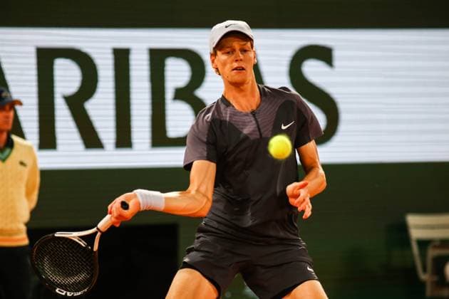 2023 French Open - Day Two Jannik SINNER (ITA) in action during his match against Alexandre MULLER (FRA) on Philippe-CHATRIER court in The French Open Roland Garros 2023 tennis tournament day two. Paris France  Copyright: xIbrahimxEzzatx originalFilename:ezzat-notitle230529_nphig.jpg