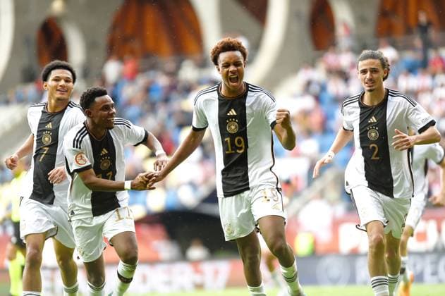 Bilder des Jahres 2023, Sport 05 Mai Sport Themen der Woche KW22 Sport Bilder des Tages May 30, 2023, Felcsut, Fejer County, Hungary: The team of Germany celebrates after scoring on the European Under 17 Championship Semi final match between Poland and Germany Felcsut Hungary - ZUMAs291 20230530_zip_s291_011 Copyright: xBalintxSzentgallayx
