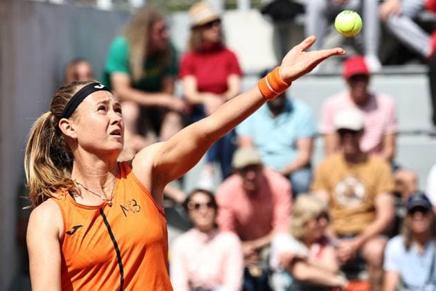 Marie Bouzkova, CZE, during first round of 2023 French Open at Roland Garros, Paris, 30 05 2023; -