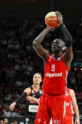 30.05.2023, Audi Dome, Germany, Munich, FC Bayern Muenchen Basketball vs ratiopharm ulm - Basketball Bundesliga- Playoffs Halbfinale - Spiel 2, Isaac Bonga (FC Bayern Muenchen Basketball) in Aktion, am Ball, Einzelaktion (Foto H. Langer, H. Langer) Audi Dome Munich Germany