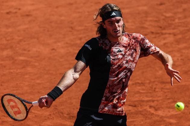 2023 French Open - Day Four Stefanos TSITSIPAS (GRE) in action during his match against Roberto CARBALLES BAENA (ESP) on Suzanne-LENGLEN court in The French Open Roland Garros 2023 tennis tournament day four. Paris France  Copyright: xIbrahimxEzzatx originalFilename:ezzat-notitle230531_npAxV.jpg