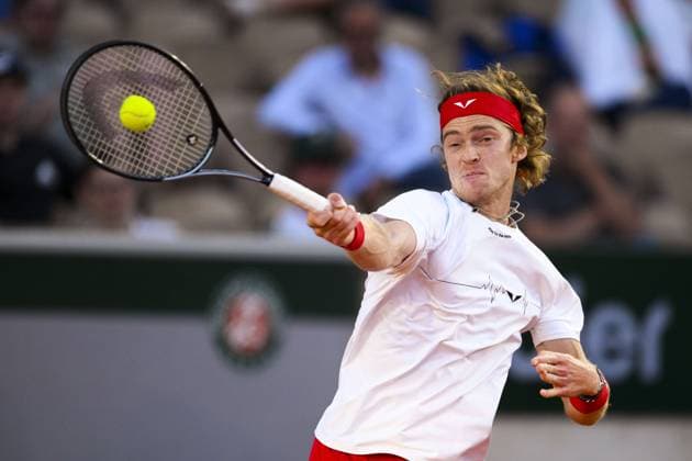 Sport Bilder des Tages Andrey Rublev TENNIS : Roland Garros 2023 - Paris - 31 05 2023 JBAutissier Panoramic 
