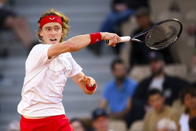 Andrey Rublev TENNIS : Roland Garros 2023 - Paris - 31 05 2023 JBAutissier Panoramic 