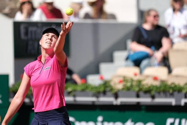 June 1, 2023, Paris, Paris, France: LINDA MOSKOVA of Czech Republic return the ball to ELENA RYBAKINA of Kazakhstan.during the Day 5 of the WomenÃ¢â‚¬â ¢s French Open 2023, Grand Slam tennis womens tournament at the Roland Garros Stadium - Paris France Paris France - ZUMAp119 20230601_zaf_p119_007 Copyright: xPierrexSteveninx