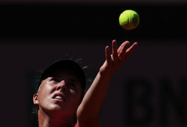 (230601) -- PARIS, June 1, 2023 -- Linda Noskova serves during the women s singles second round match between Elena Rybakina of Kazakhstan and Linda Noskova of the Czech Republic at the French Open tennis tournament at Roland Garros in Paris, France, June 1, 2023. ) (SP)FRANCE-PARIS-TENNIS-ROLAND GARROS-FRENCH OPEN-WOMEN S SINGLES GaoxJing 
