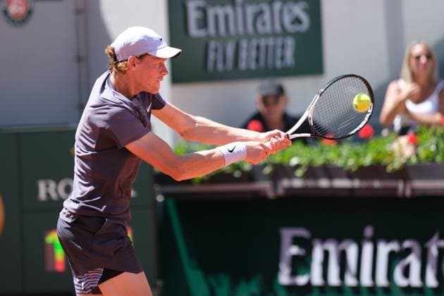 June 1, 2023, Paris, Paris, France: JANNIK SINNER of Italy return the ball to DANIEL ALTMAIER of Germany during the Day 5 of the French Open 2023, Grand Slam tennis tournament at the Roland-Garros Stadium - Paris France Paris France - ZUMAp119 20230601_zaf_p119_034 Copyright: xPierrexSteveninx