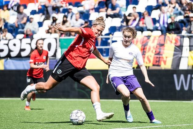 WESTENERGIE Socca Cup Essen 01.06.2023 Anna-Lena Fuellkrug (Hannover 96, 18), Inger Struwe (SGS Essen U20, 3) WESTENERGIE Socca Cup, Hannover 96 vs. SGS Essen U20, 01.06.2023 Copyright: xBEAUTIFULxSPORTS Wunderlx
