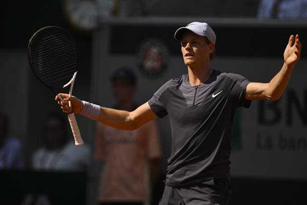 Jannik Sinner (ITA) TENNIS : Roland Garros 2023 - Paris - 01 06 2023 JBAutissier Panoramic 