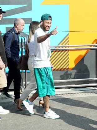 Formel 1 AWS Grand Prix von Spanien 2023 01.06.2023, Circuit de Catalunya, Barcelona, Formel 1 AWS Grand Prix von Spanien 2023 , im Bild Der brasilianische Fussballstar Neymar jr. im Fahrerlager.