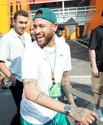 Formel 1 AWS Grand Prix von Spanien 2023 01.06.2023, Circuit de Catalunya, Barcelona, Formel 1 AWS Grand Prix von Spanien 2023 , im Bild Der brasilianische Fussballstar Neymar jr. im Fahrerlager.
