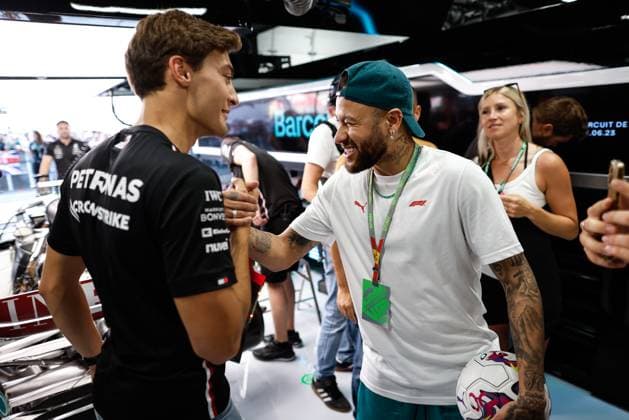 63 George Russell (GBR, Mercedes-AMG Petronas F1 Team), Neymar (BRA), F1 Grand Prix of Spain at Circuit de Barcelona-Catalunya on June 1, 2023 in Barcelona, Spain. (Photo by HOCH ZWEI) Barcelona Spain