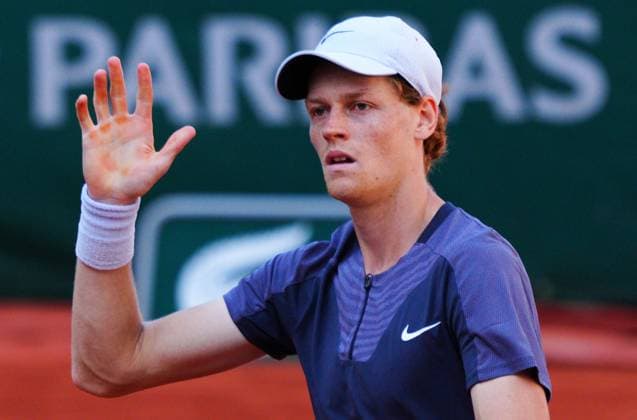 Mandatory Credit: Photo by Javier Garcia Shutterstock (13940053au) Jannik Sinner loses a five setter in nearly 5 and a half hours French Open Tennis, Day 5, Roland Garros, Paris, France - 01 June 2023 French Open Tennis, Day 5, Roland Garros, Paris, France - 01 June 2023  Copyright: xJavierxGarcia Shutterstockx 13940053au